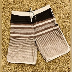 Hurley Phantom Block Party Board shorts, 18”